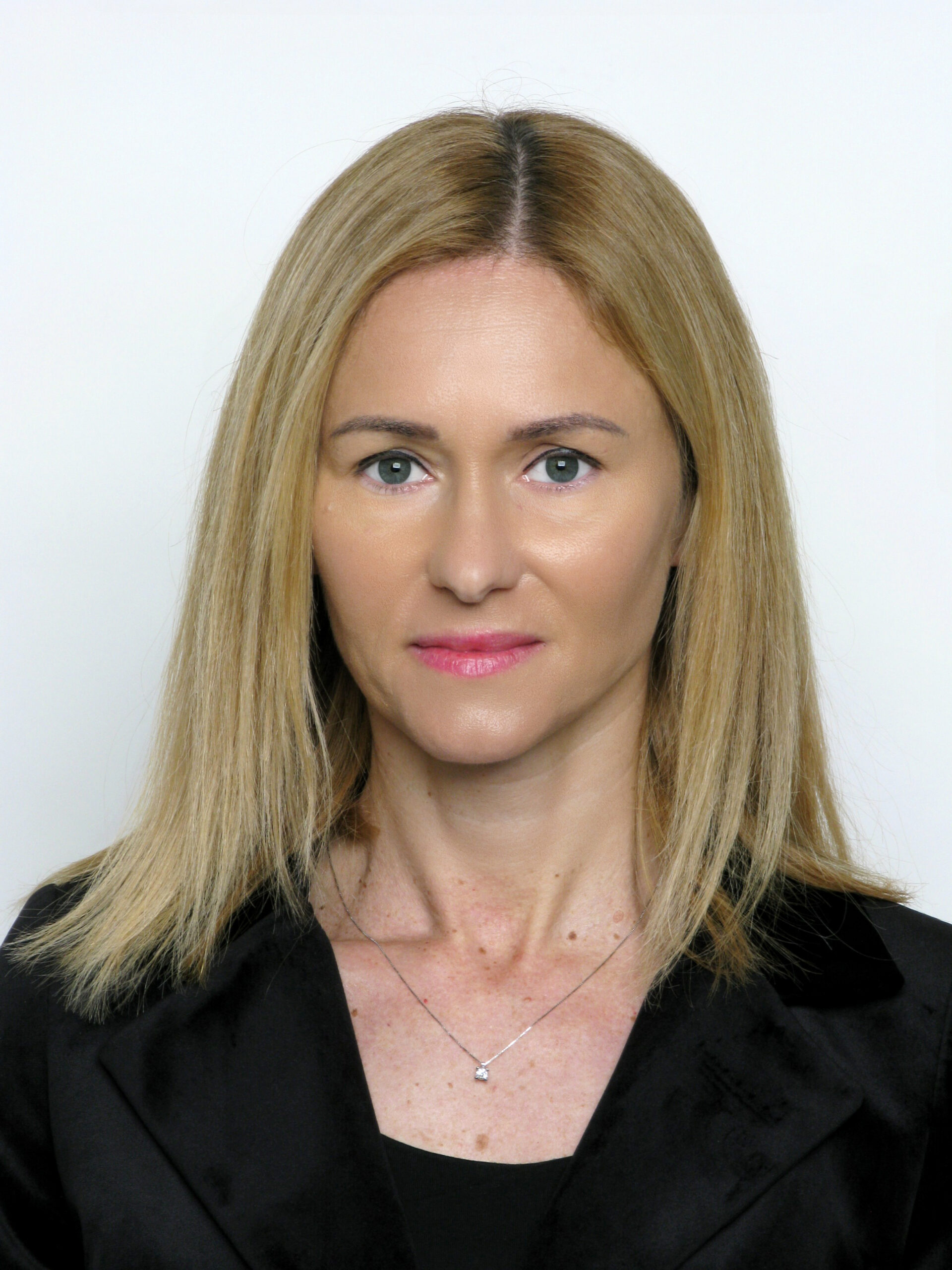 Avv. PERTICARINI PAOLA